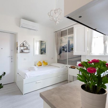 Commenda White Studio Milan Exterior photo